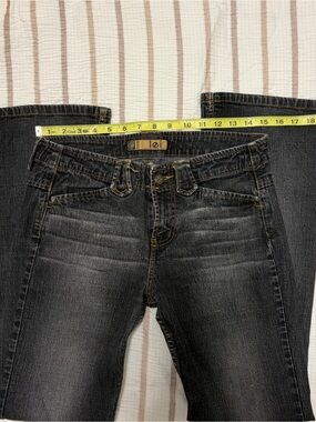 Vintage LEI Women’s Black Washed low waisted Jeans